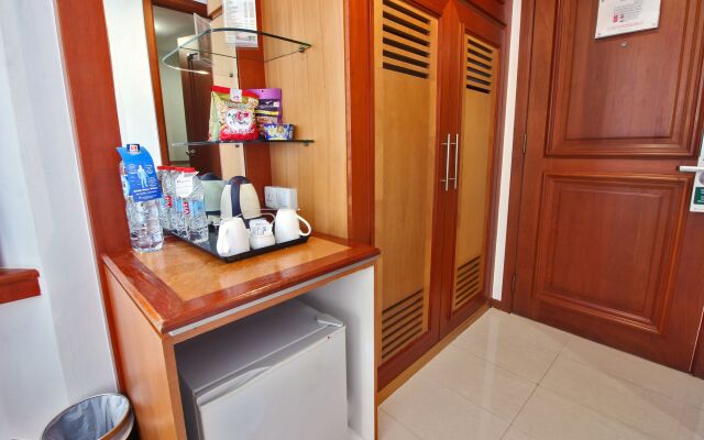 Grand Eska Hotel & Suite