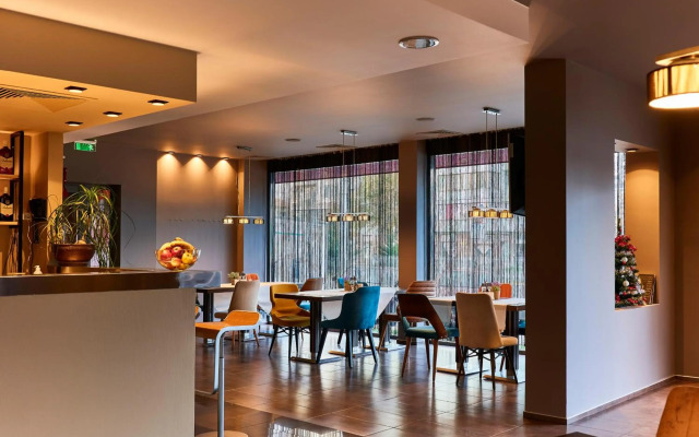 Hotel Mone