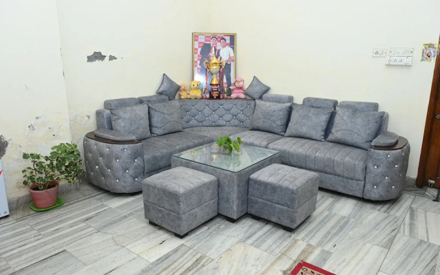 Siddhivinayak Temple Guest House