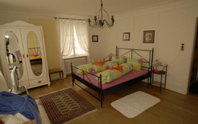 Victor's Bed & Breakfast