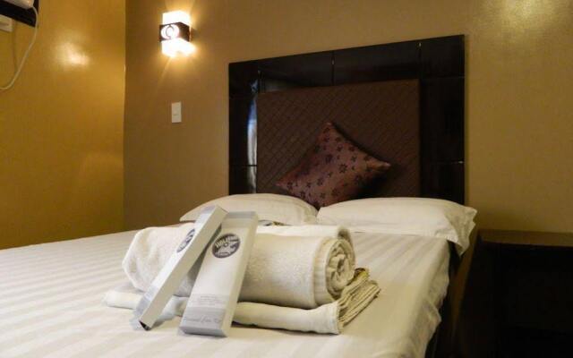 Hollywood Suites and Resort - Bancal