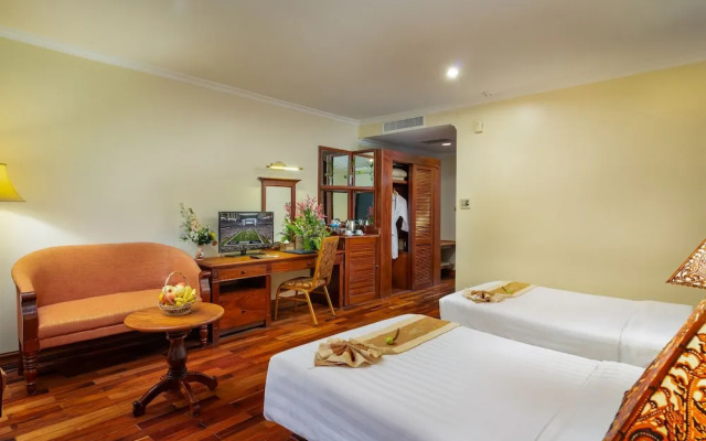 Dragon Royal Angkor Hotel