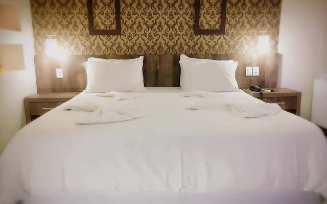 Maison Hotel