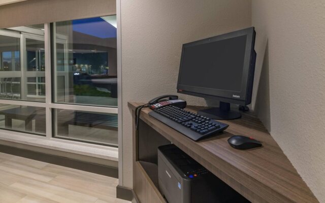 TownePlace Suites  by Marriott Leavenworth