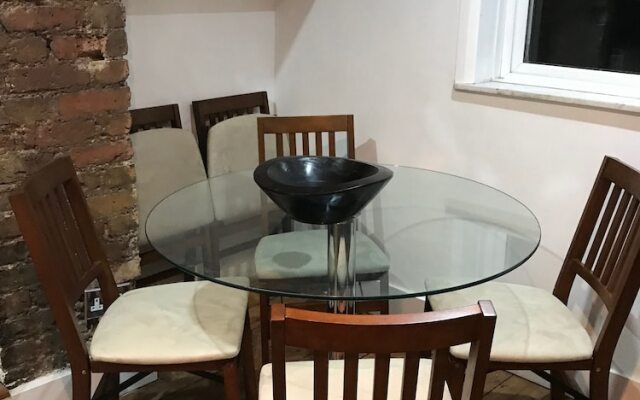 Maida Vale Queens Park Warwick Avenue