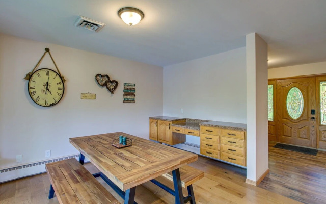 Charming Clintonville Retreat - Relax & Kayak!