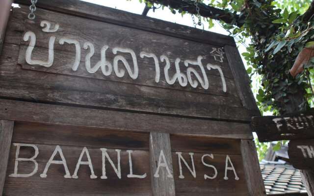 Baan Lansa Bed & Bar - Hostel