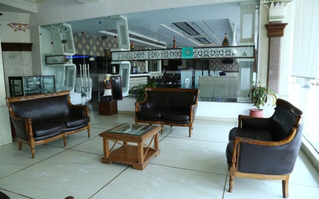 OYO 657 Hotel K C Cross Road