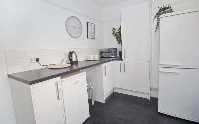 Short Stay Bristol - Druids Hill House