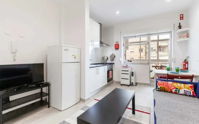 Beautiful 1 Bedroom Apartment Near Benfica