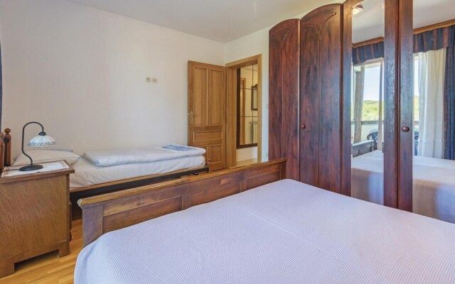 Stunning Home in Medulin With Wifi and 2 Bedrooms