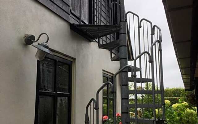 T’ Hogeland Ainrom