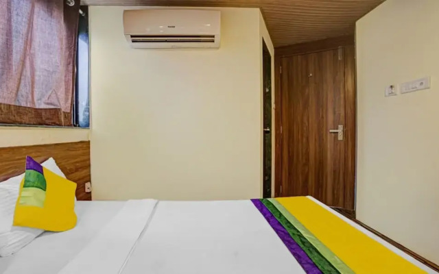 New Harshita inn By Glitz Hotel