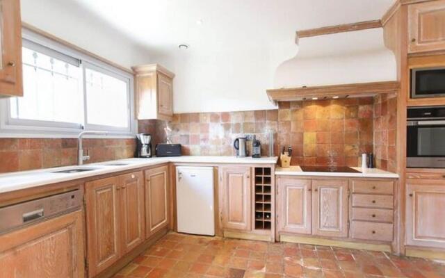 Cheerful Holiday Home in Grimaud With Private Pool