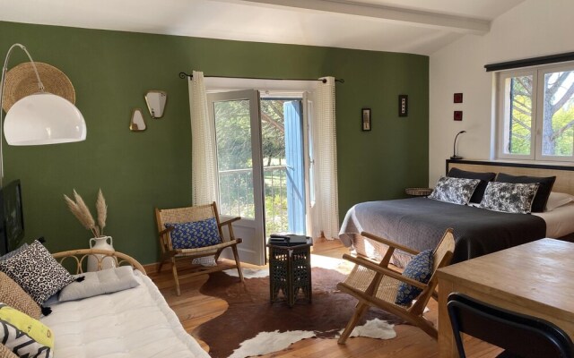 Mas la Pauline Gîtes de charme & roulotte