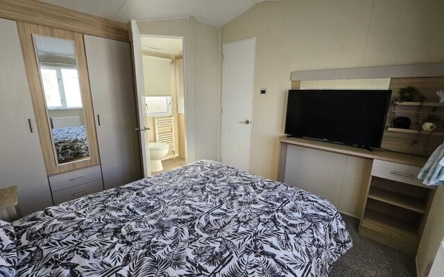 Pura Vida-stunning 2-bed Caravan in Clacton-on-sea