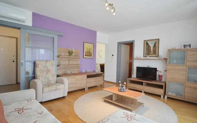 Emma in Rovinj With 1 Bedrooms and 1 Bathrooms