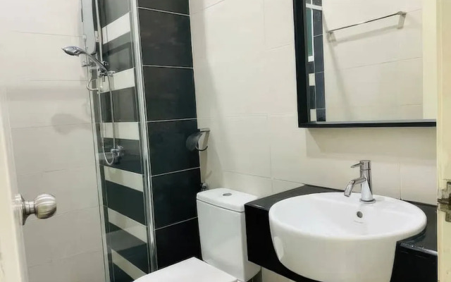 Central Residence - Free Gym Pool