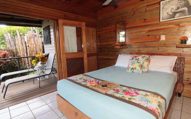 Coconut Grove Beachfront Cottages