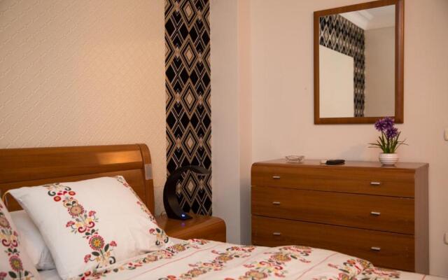Cozy Apartment in Heart of Dokki - Giza