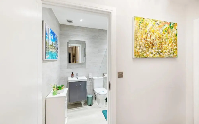 Luxury Leicester Apartment Retreat