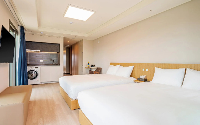 Sokcho I Park Suite Hotel and Residence