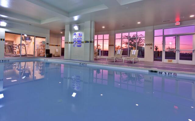 Holiday Inn & Suites Bakersfield by IHG