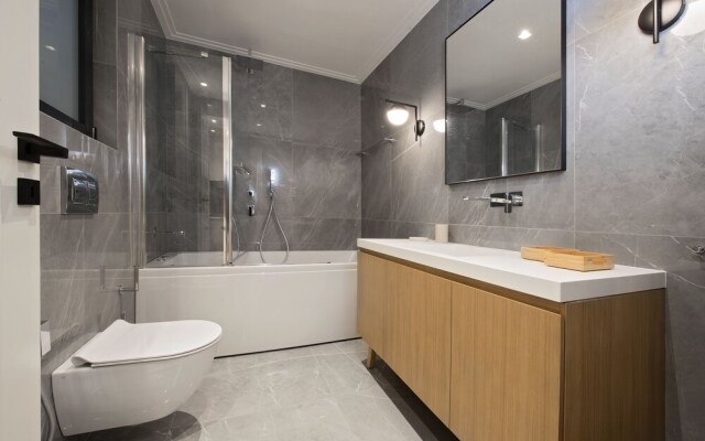 Chic central Athens apartment at Mavilli Sq.
