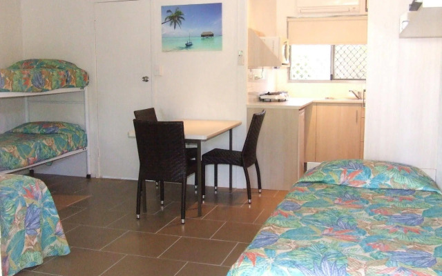 Mango Tree Motel