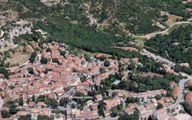 Grimaud 4 personnes - Piscine