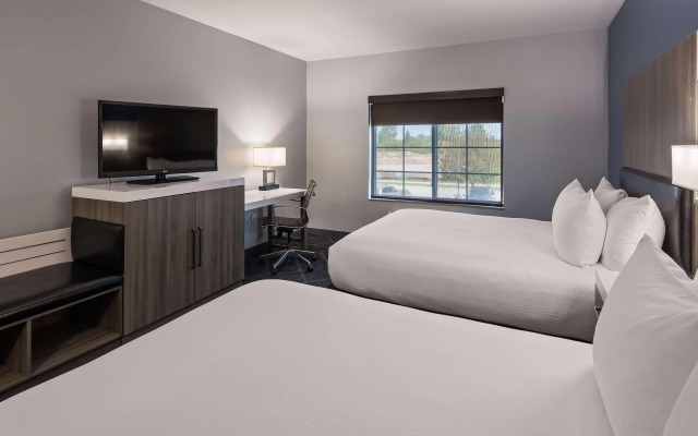 Best Western Plus Appleton Airport/Mall Hotel