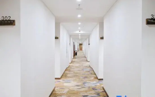 Wenli Zhou Inn (Luoyi Ancient City Branch)