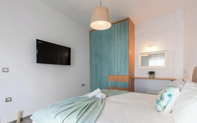 Santorini Villatzio Suites