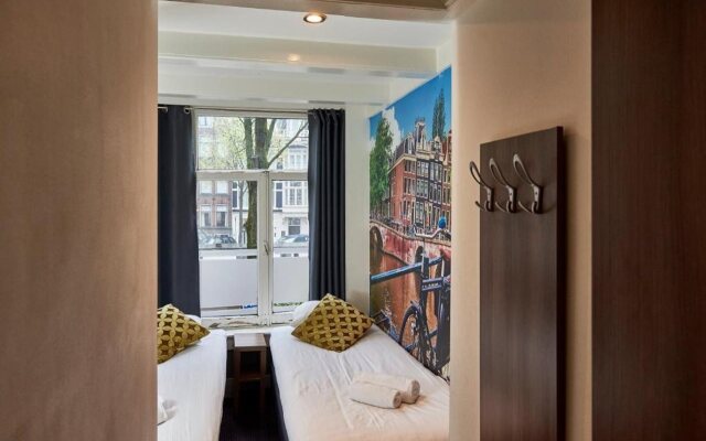 Townhouse Hotel