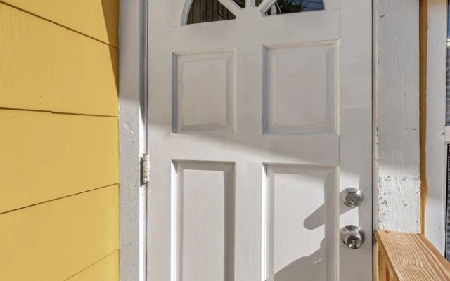 The Kenwood Retreats and Courtyard