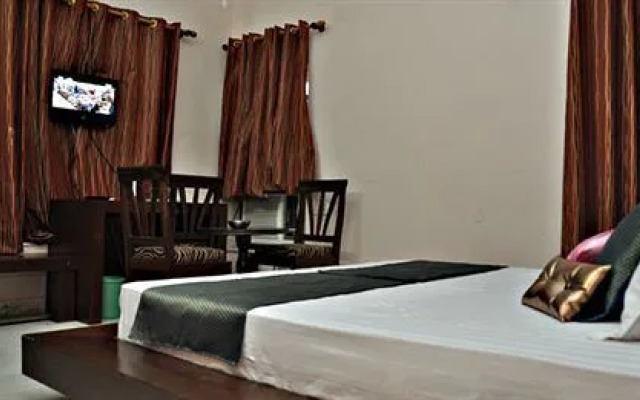 Hotel Queens Pearl