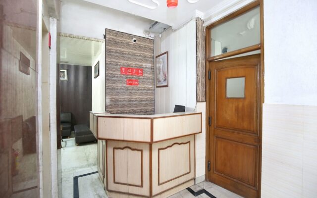 OYO 16736 Hotel Hm Crystal