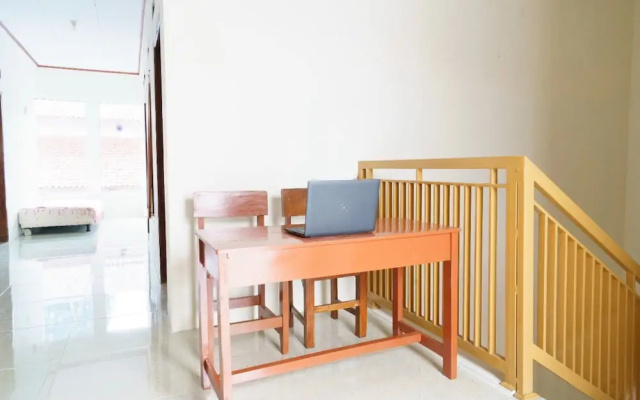 OYO Life 2884 Wisma Jatnika Syariah