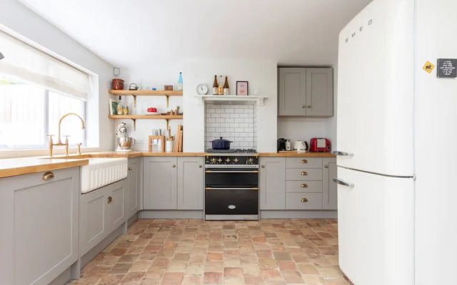 Baxendale Street by Onefinestay