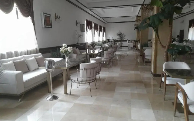 Hotel KREZ