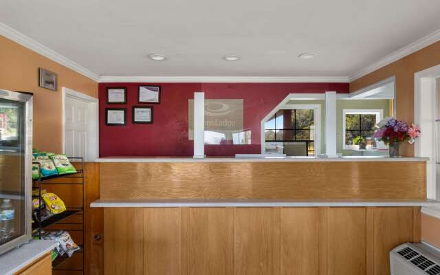 Econo Lodge Cornersville