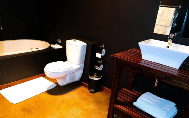 About Guest Lodge