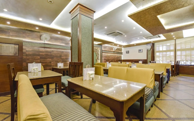 Fabhotel Taj