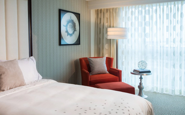 Renaissance Newark Airport Hotel