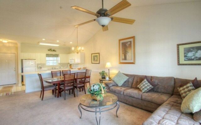 Magnolia North 302 4827 2 Br condo by RedAwning