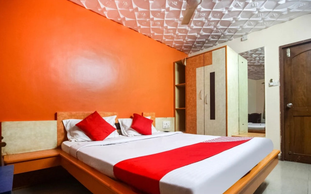 OYO 48043 Hotel Godavari