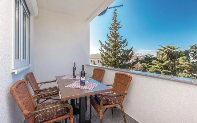 Nice Home in Dramalj With Wifi and 2 Bedrooms