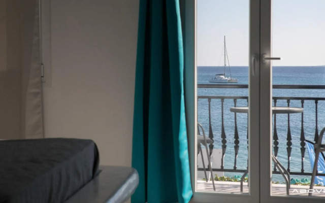 Manios Suites