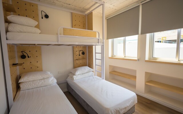 Domus Metro Hotel