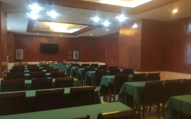 Qingdao Donghai Hotel